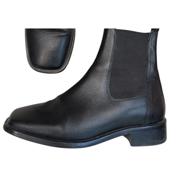 L'INTERVALLE Shoes - L'INTERVALLE size 38 (7.5-8) Chelsea Mint condition barely worn Leather boots